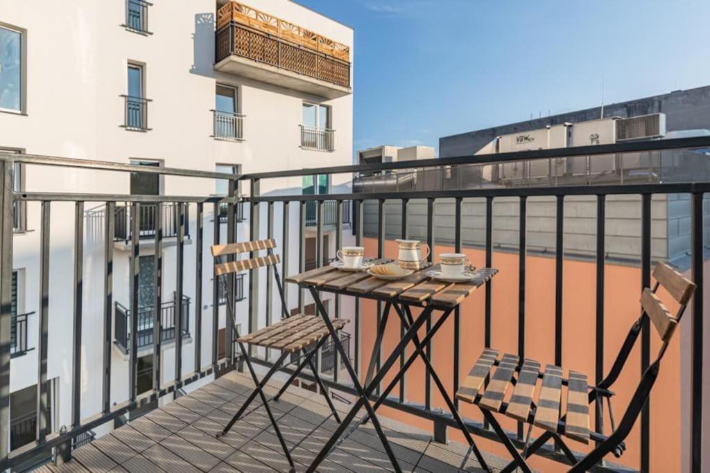 Modern Riverside Apartment With Free Parking Space Щецин Екстер'єр фото