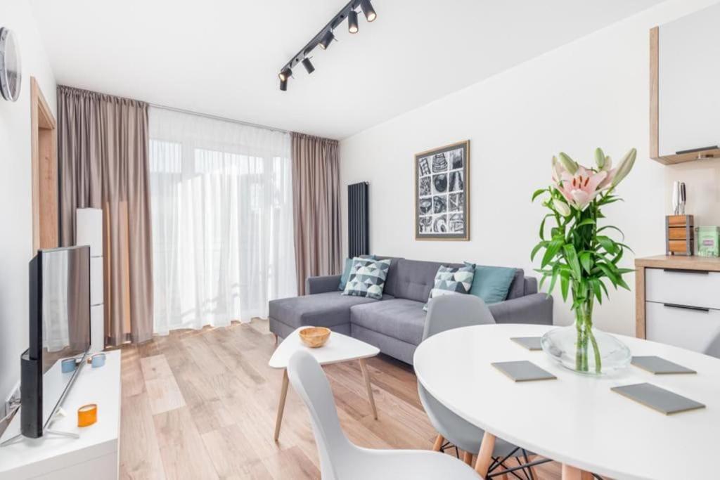 Modern Riverside Apartment With Free Parking Space Щецин Екстер'єр фото